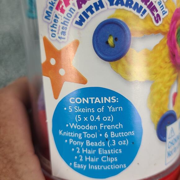 Alex Toys Craft Cool Spool Knitting Set 5 Skeins of Yarn Knitting Tool ages 5 up - Picture 3 of 7